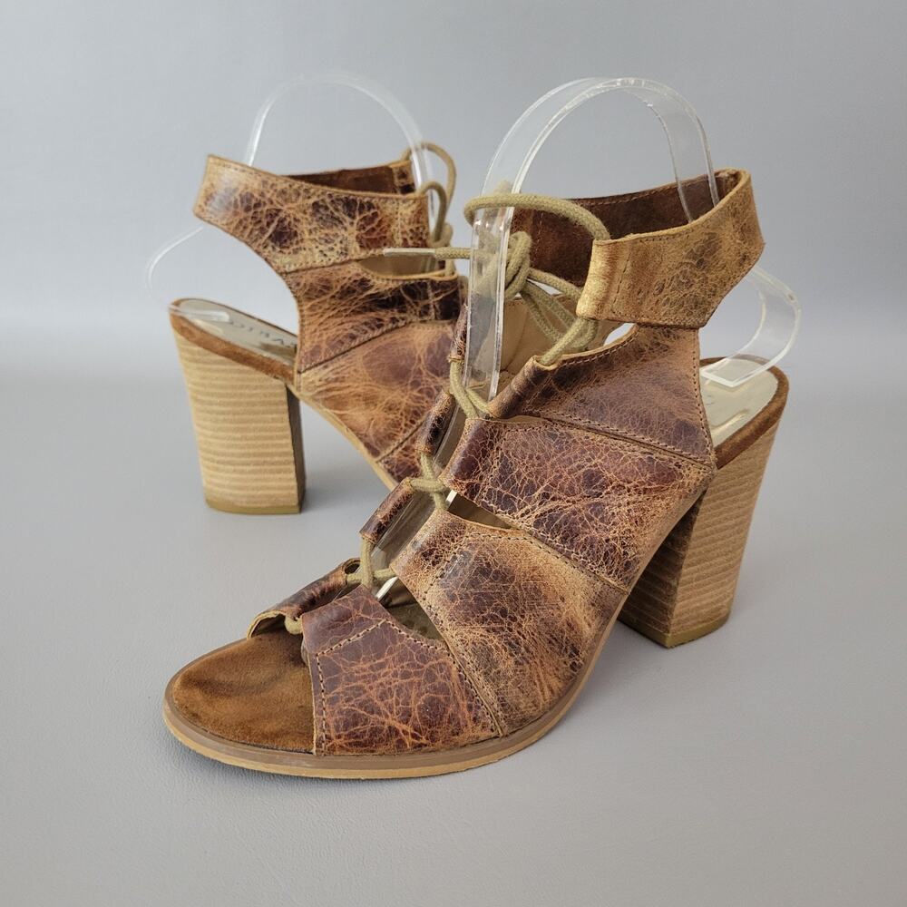 DIBA True Tren Dee Distressed Leather Lace Up Size 8 M Sandals